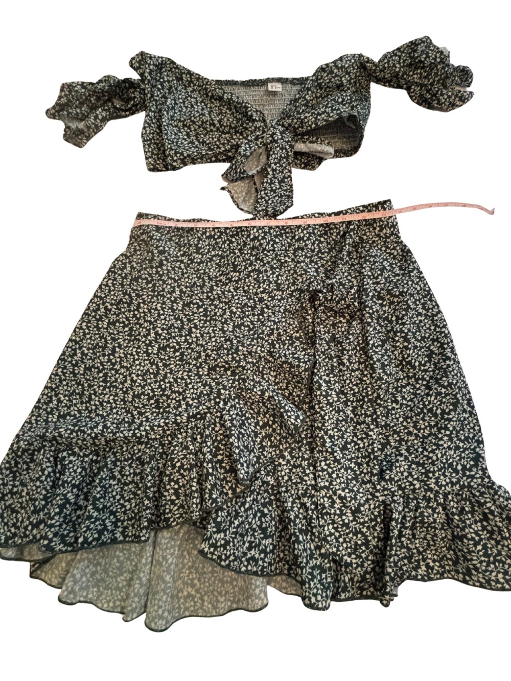 Green Medium floral top and skirt set - Picture 3 of 3